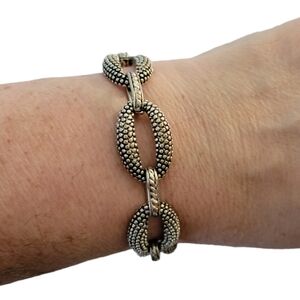 JJ Oval Linked Chain Bracelet Toggle